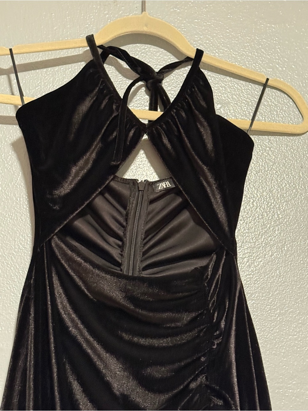 ZARA Black velvet Halter Ruched Mini Dress size XS - Picture 3 of 5